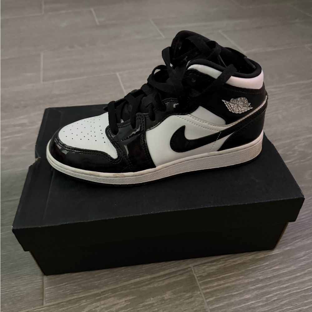 Jordan Kids Black and White Sneakers